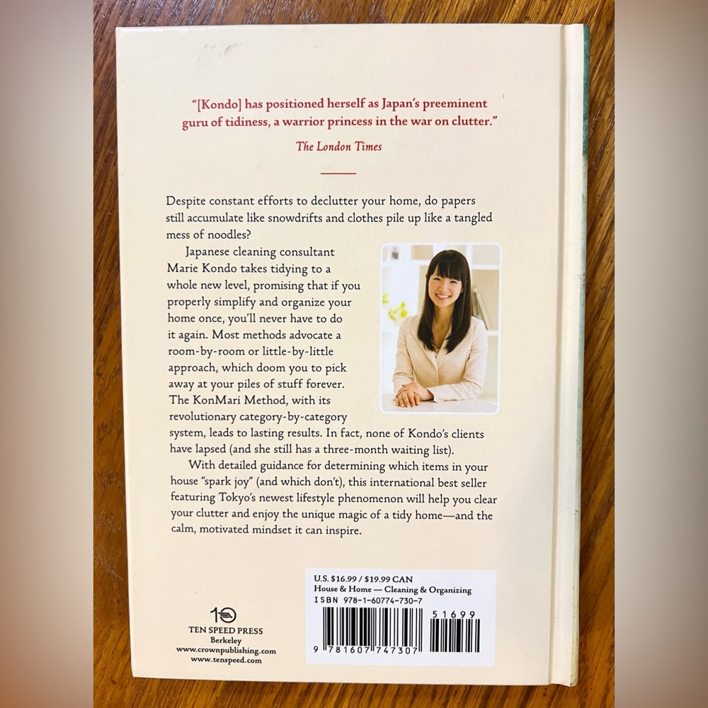 ๐ฐ 3/$15 deal The Life Changing Magic of Tidying Up hardback book by Marie Condo - Picture 2 of 4